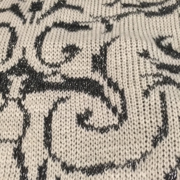 Festive skirt - Picture 2 of 3